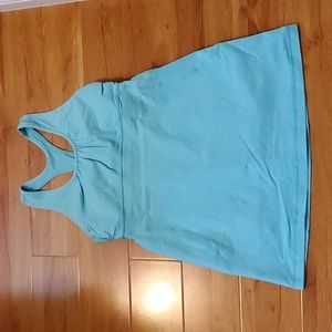 Lululemon athletica.